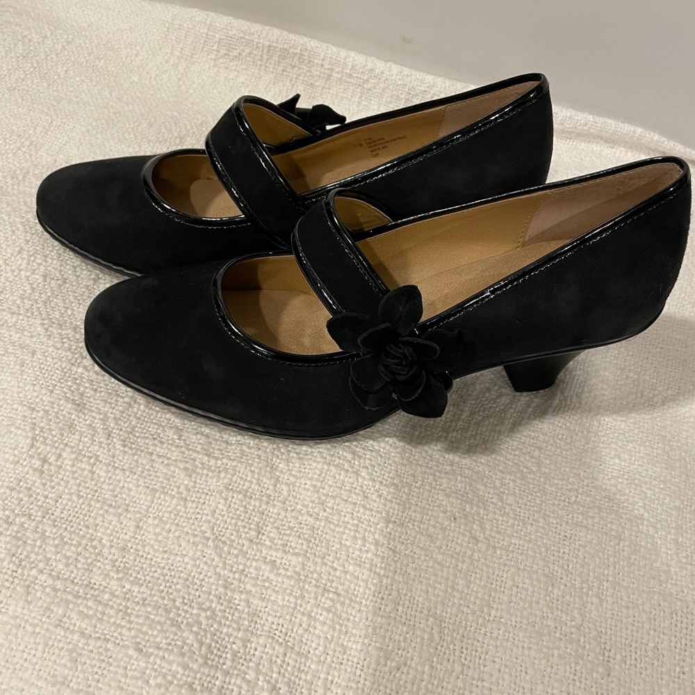 Softspots Black Leather Comfort Heels  Experience ultimate comfort Size 7.5 - Picture 2 of 9